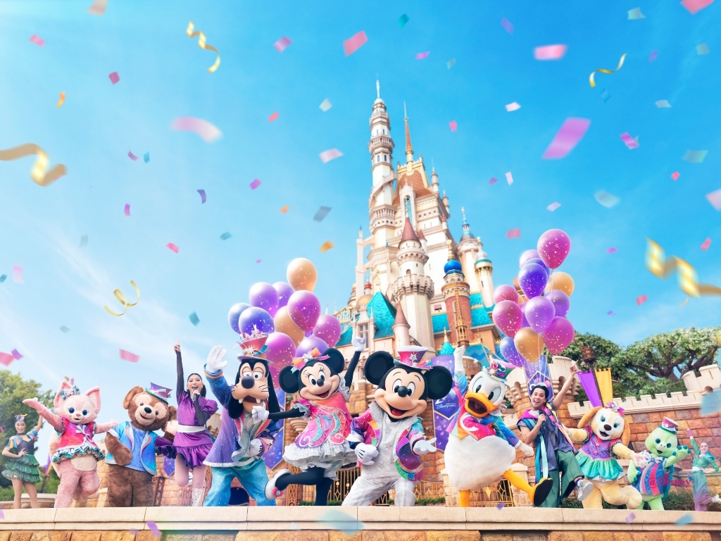 3D Hong Kong Disneyland 20th Anniversary Getaway