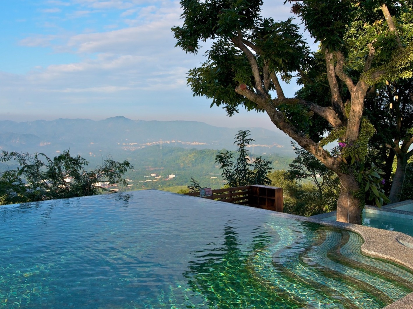 6D Enchanting Western Taiwan